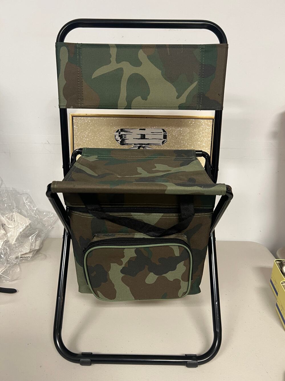 Portable Camouflage Folding Stool with Insulated Cooler Bag 3-in-1 Fishing Chair